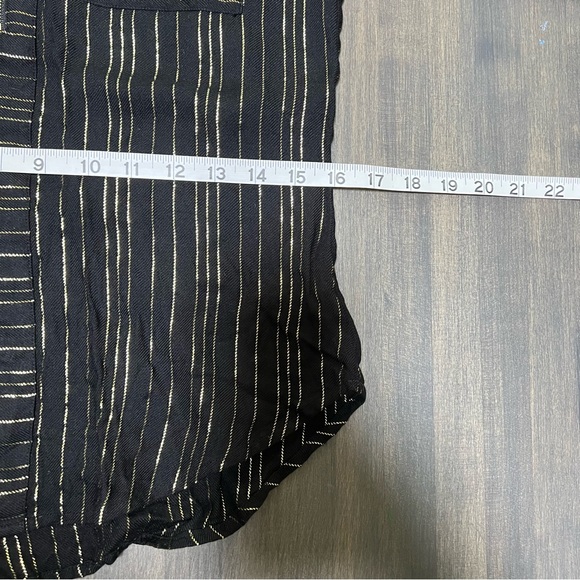 Express Black and Gold Women's Top - Picture 12 of 13
